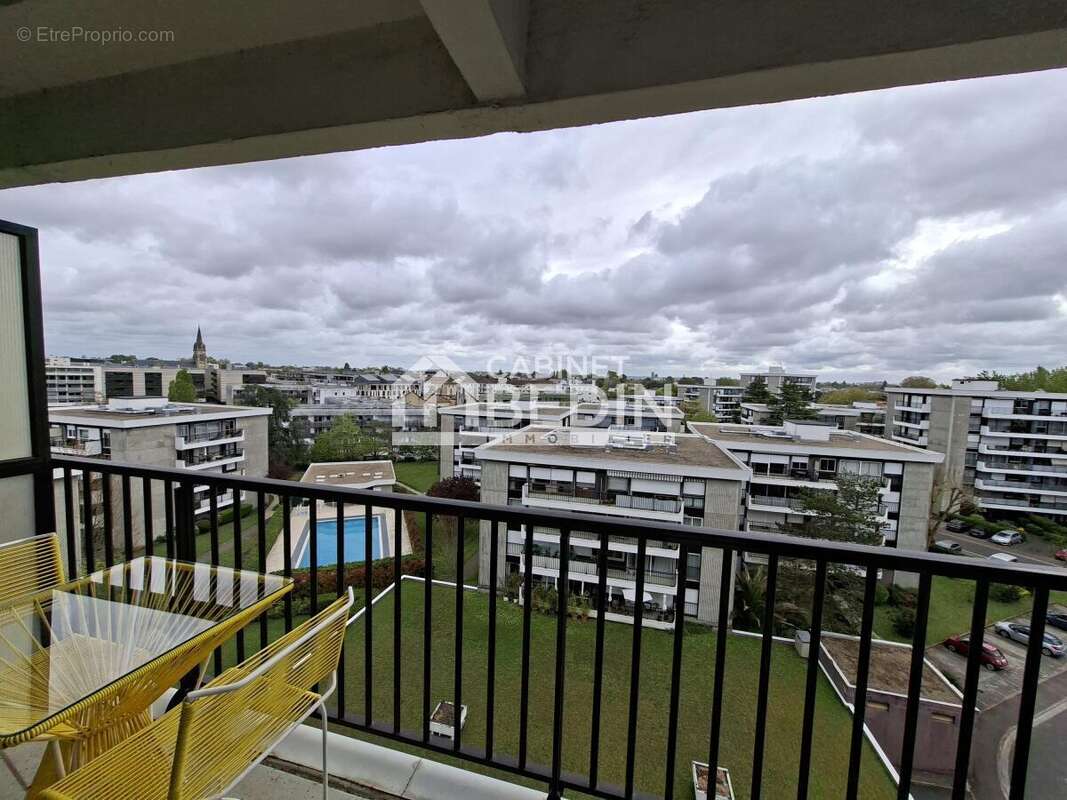 Appartement 112 m² à Merignac  - photo 8