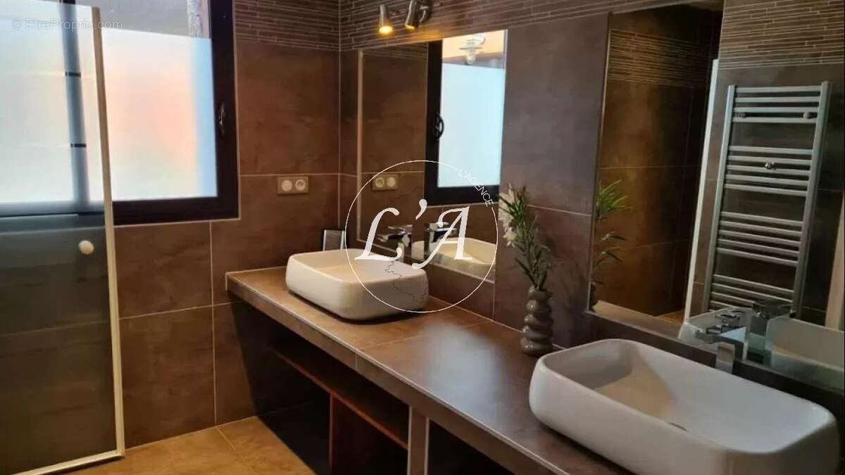 Maison à PORTO-VECCHIO