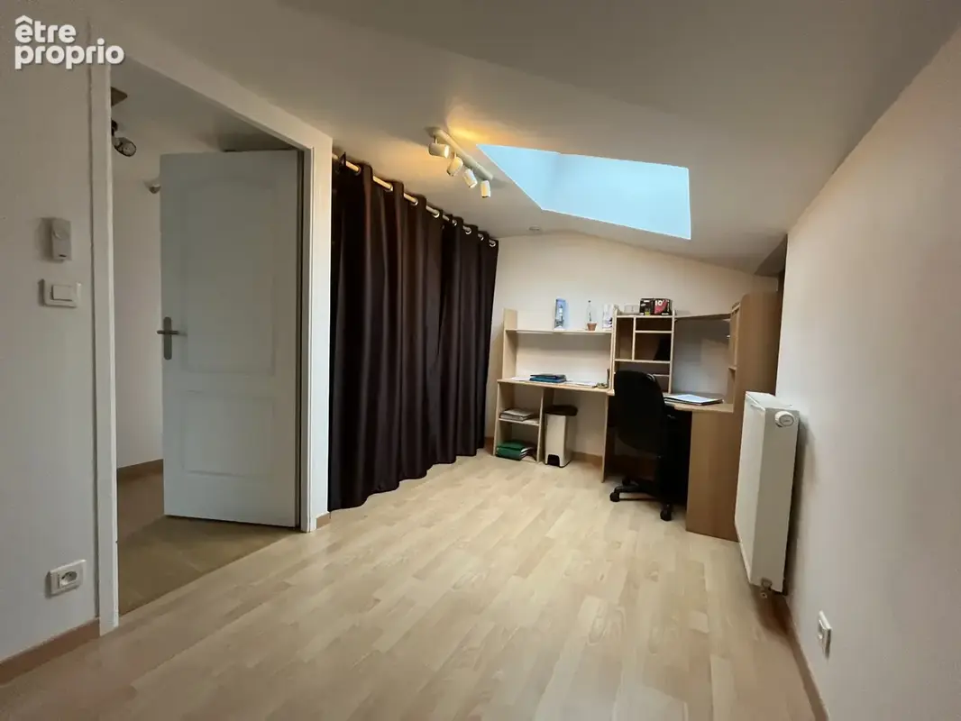 Au Cellier, maison rénovée 138 m2 - 6 pièces sur 4600m2 de terrain - photo 10