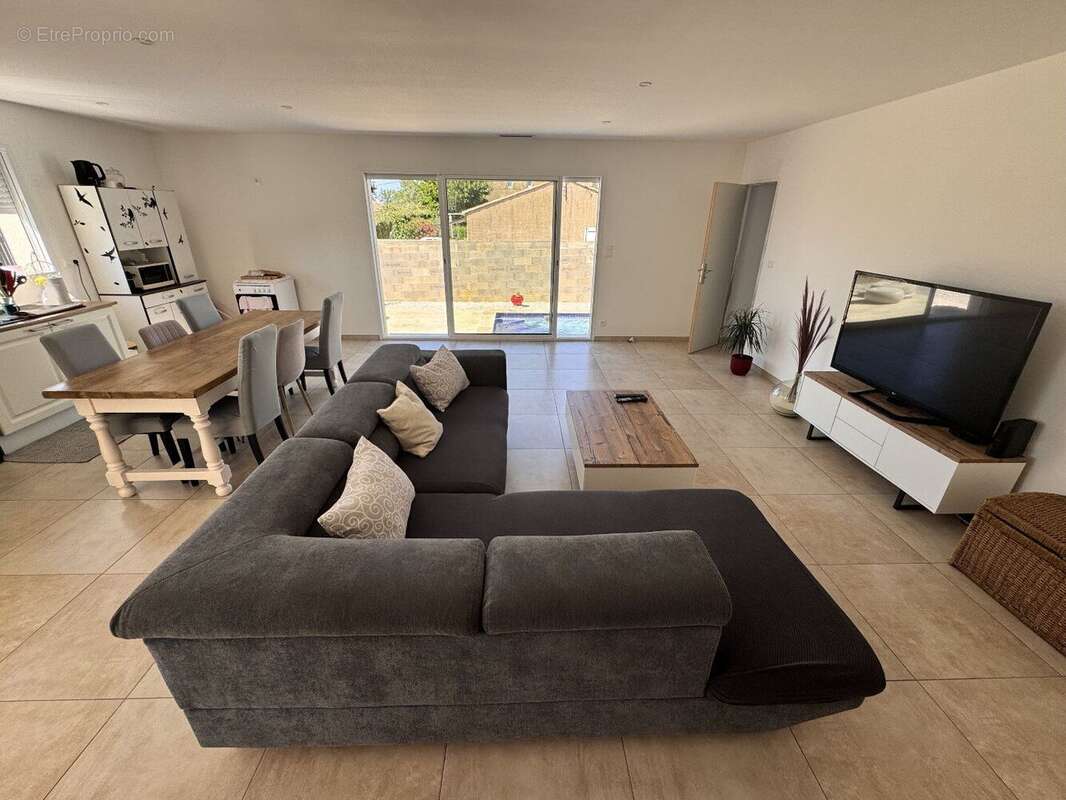 Photo 5 - Maison à ROUJAN