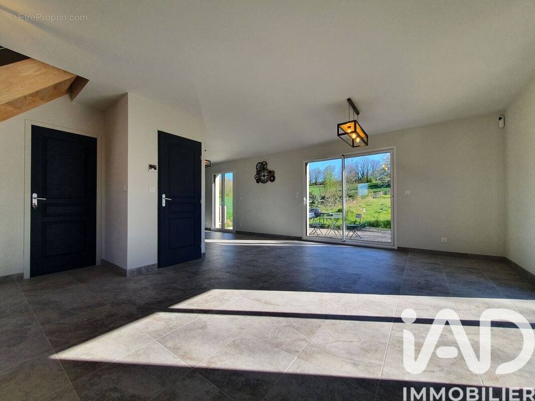 Photo 1 - Maison à LA FERTE-SOUS-JOUARRE