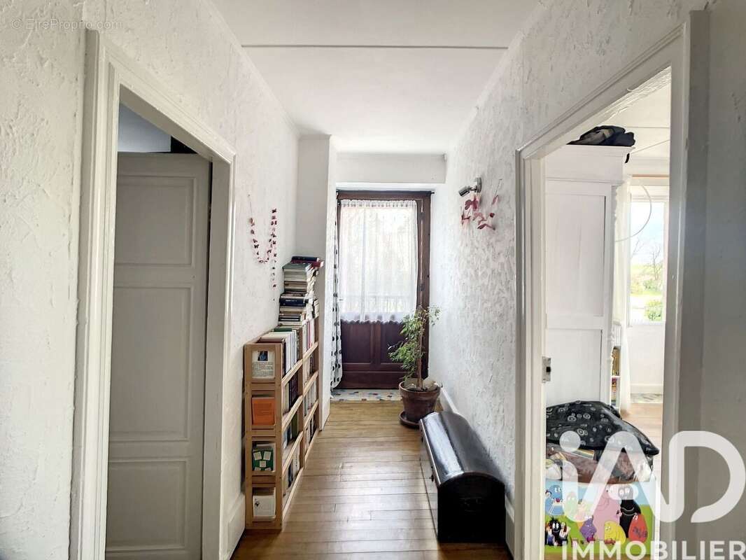 Maison 134 m² à Montaigu-De-Quercy  - photo 7