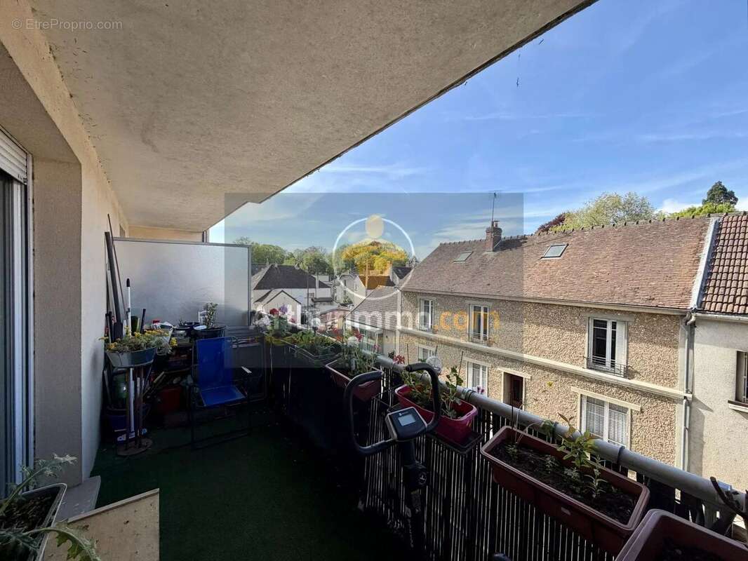 Appartement à LA FERTE-GAUCHER