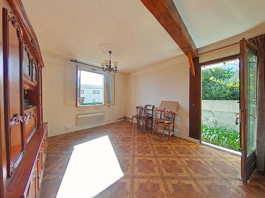 Maison à FONTENAY-LE-FLEURY