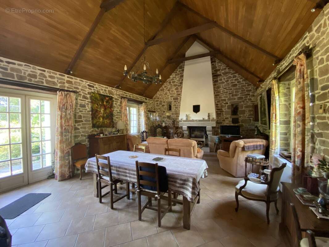 Maison à QUEMPER-GUEZENNEC