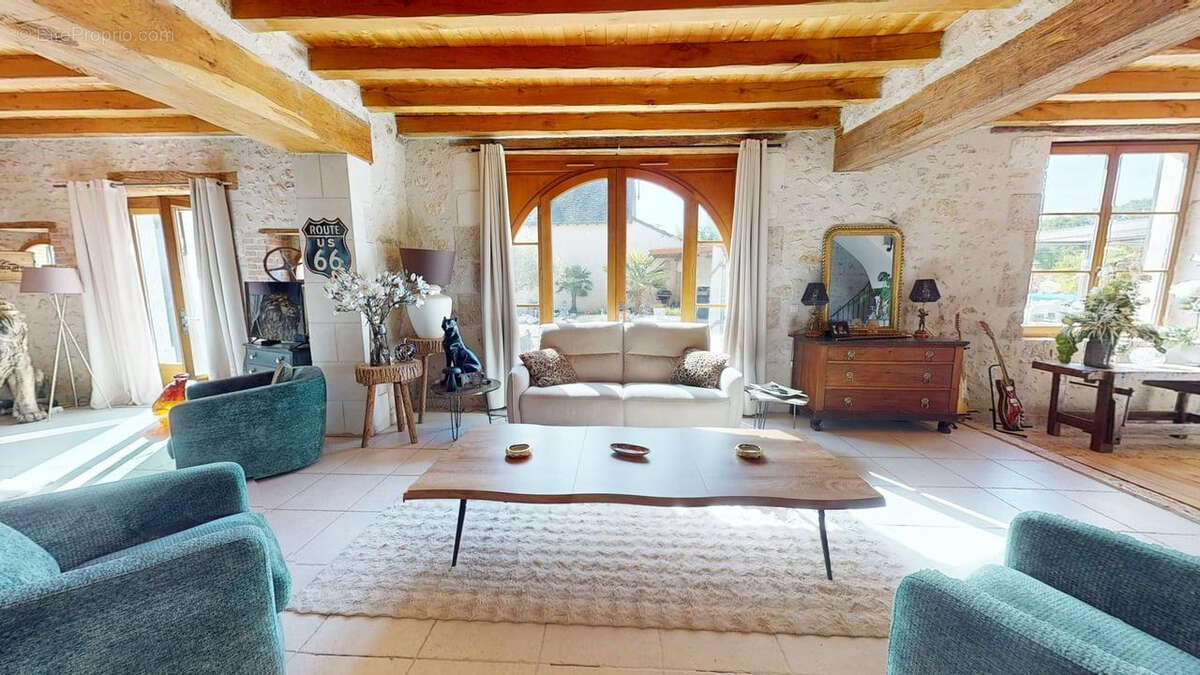 Propriété de caractère 7 pièce(s) 300 m2 - photo 4