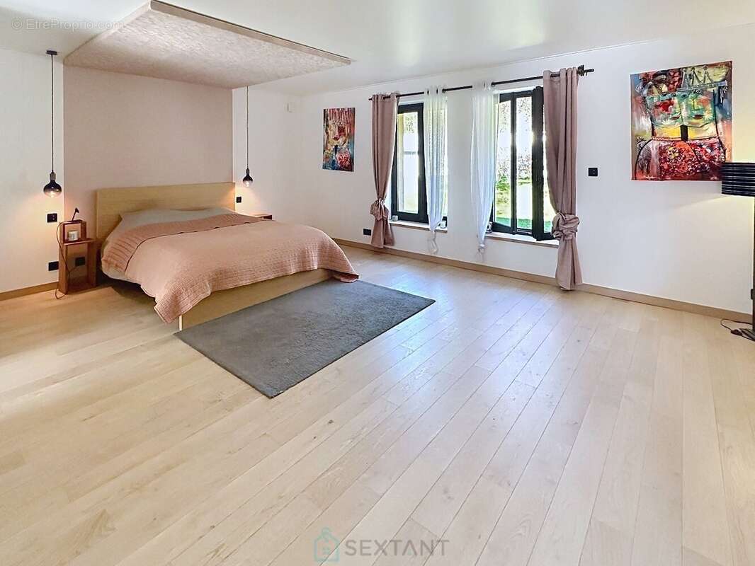 Maison à FONTAINEBLEAU