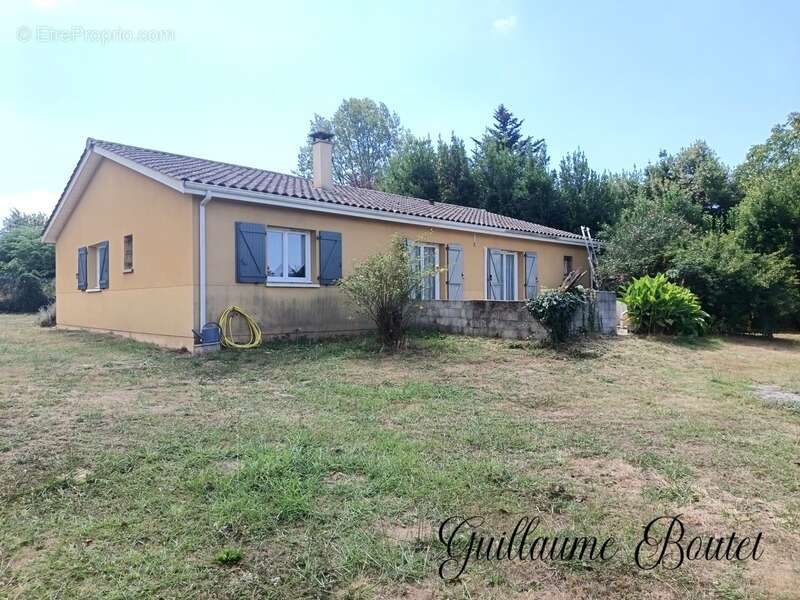 Maison à vendre 6 pièces SAINT SEURIN DE BOURG (33) - photo 12