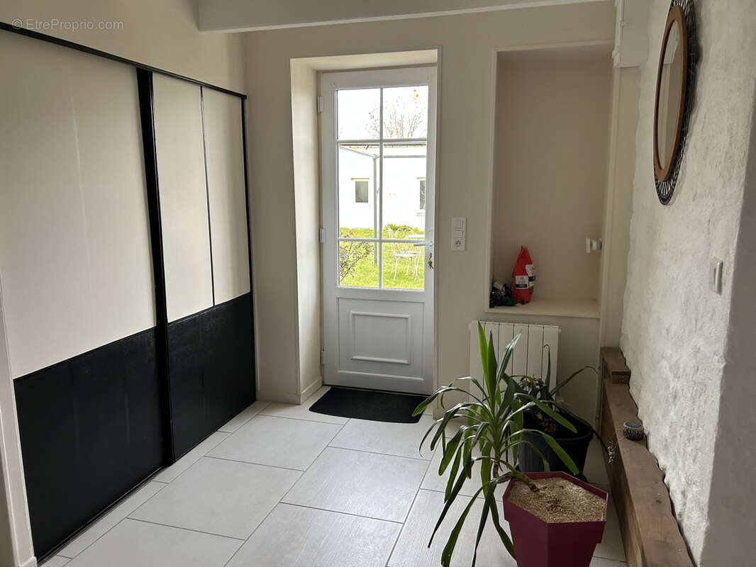 Maison à SAINT-HILAIRE-DES-LOGES
