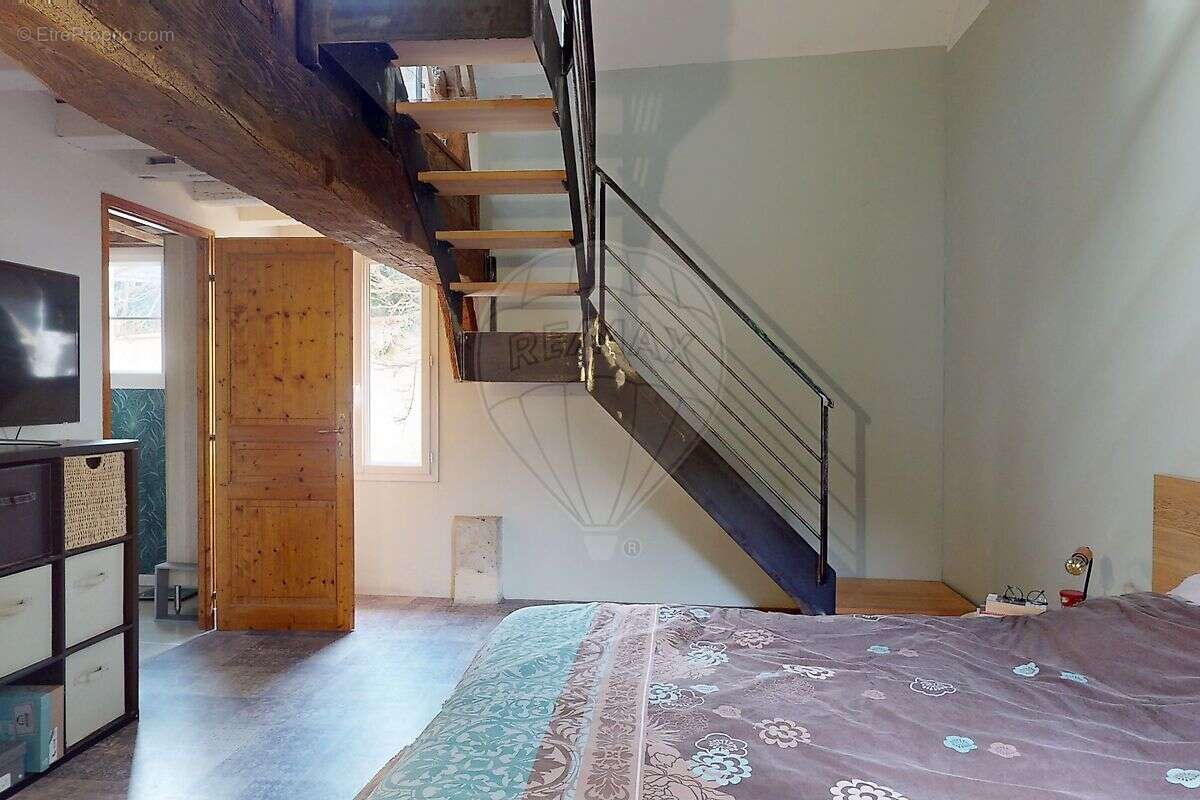 Maison à SAINT-JEAN-DE-BRAYE