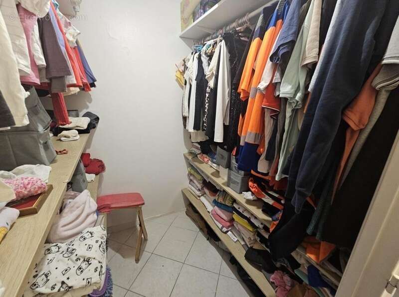 Appartement à MARSEILLE-10E