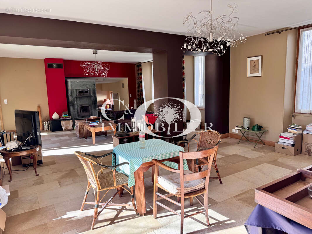 Maison à ROCHESERVIERE