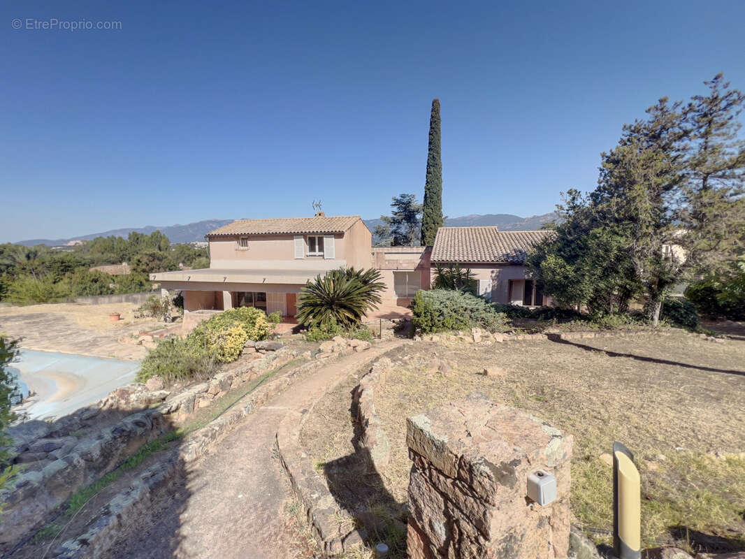 Maison à PORTO-VECCHIO