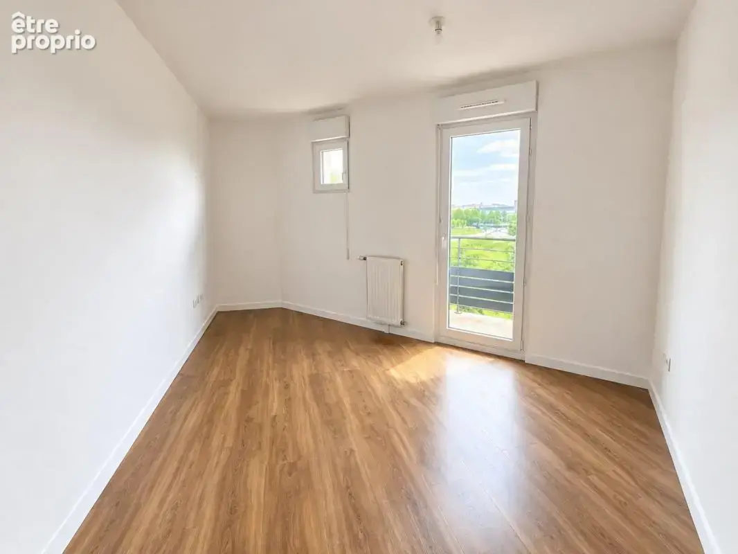 Maison À Vendre 3 chambres à 5min à pied de la gare RER A CHESSY-SERRIS-MONTEVRAIN - photo 2