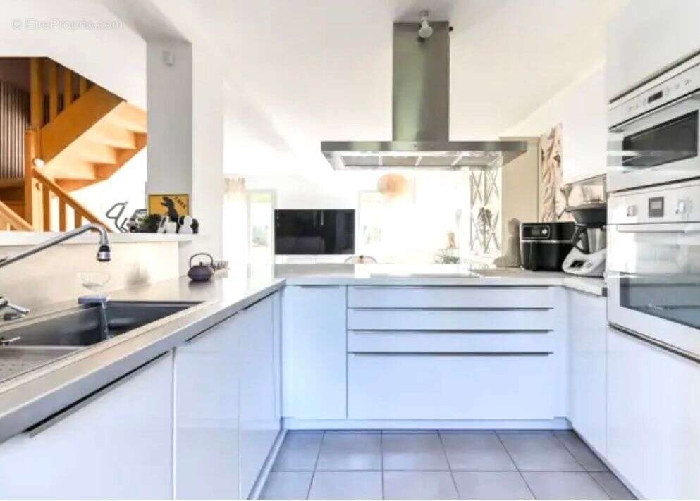 Maison à SAINTE-FOY-LES-LYON