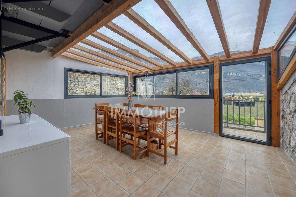 Maison 175 m² à Voreppe  - photo 4