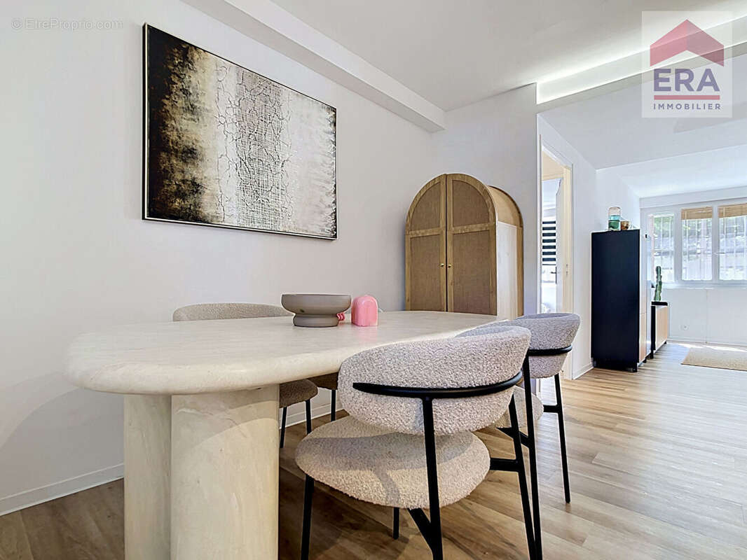 Appartement à MARSEILLE-5E