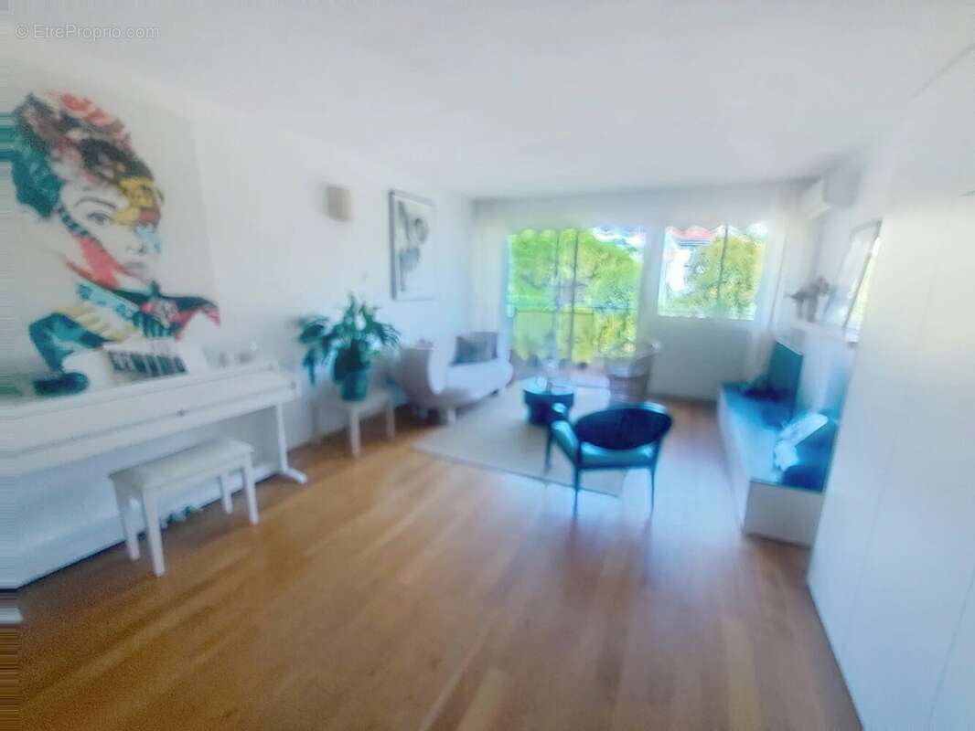 Grand studio refait neuf residence seniors - photo 4