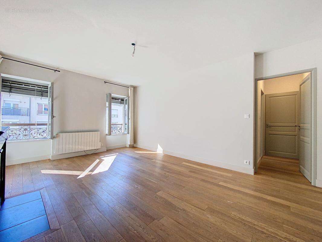 Appartement à LYON-6E