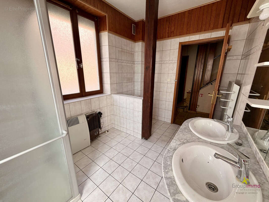 Maison 208 m² à Schiltigheim  - photo 9