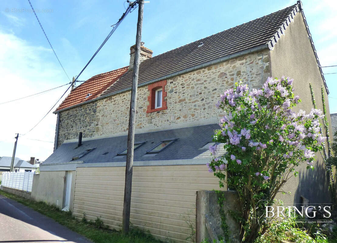 Maison à GOUVILLE-SUR-MER