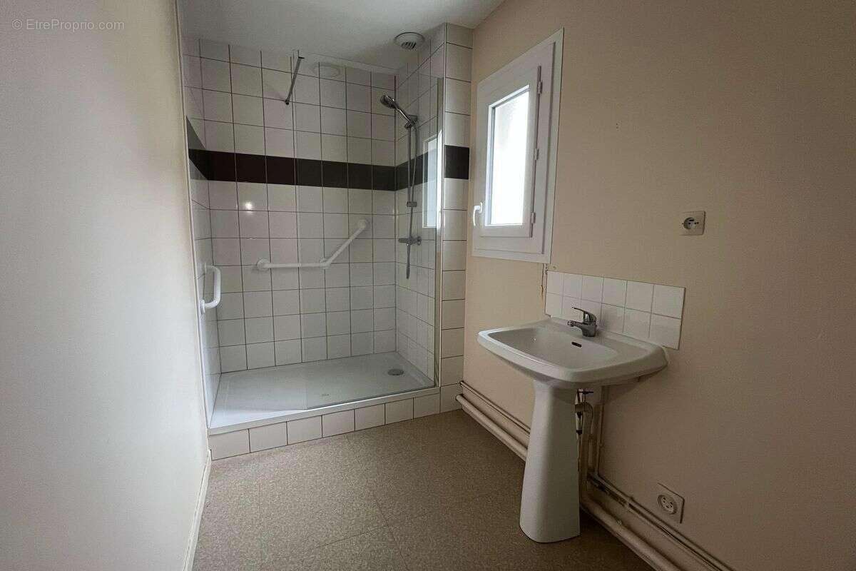 Maison à SAINT-SENOCH