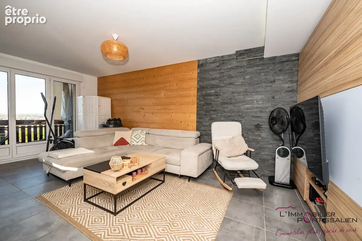 Pontarlier : appartement de type 3 - terasse, cave et garage - photo 8