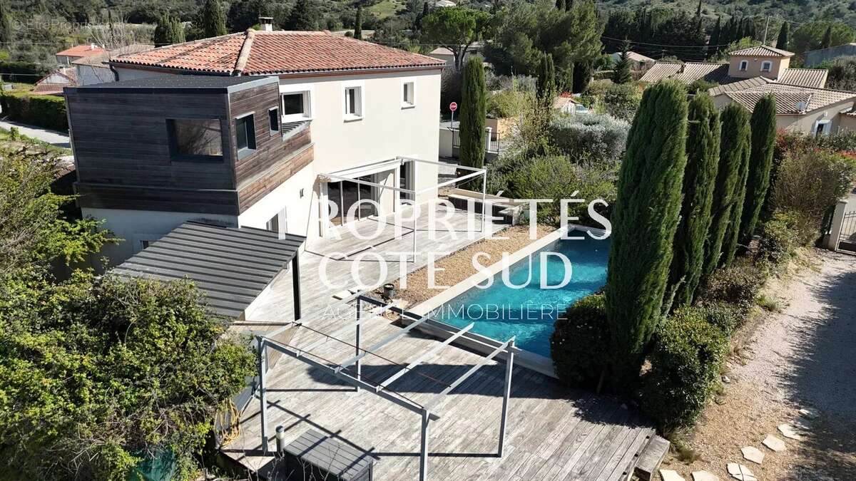 Maison à VILLENEUVE-LES-AVIGNON