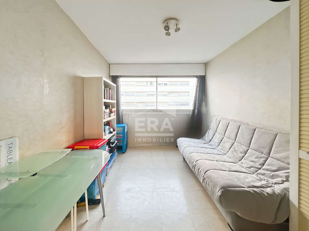 Appartement à MARSEILLE-4E