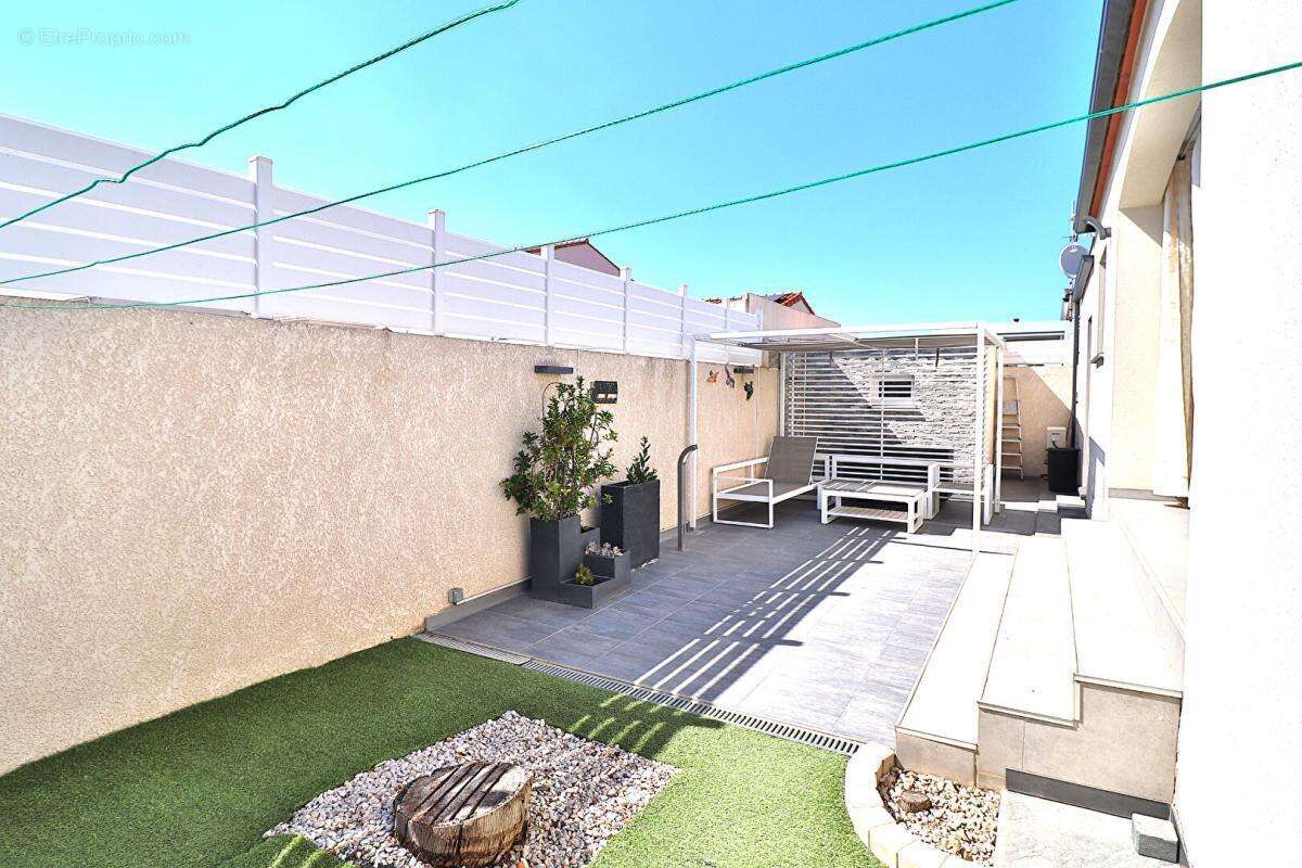 Villa Pia 4 pièce(s) 115 m2 sur un terrain de 363m² - photo 12