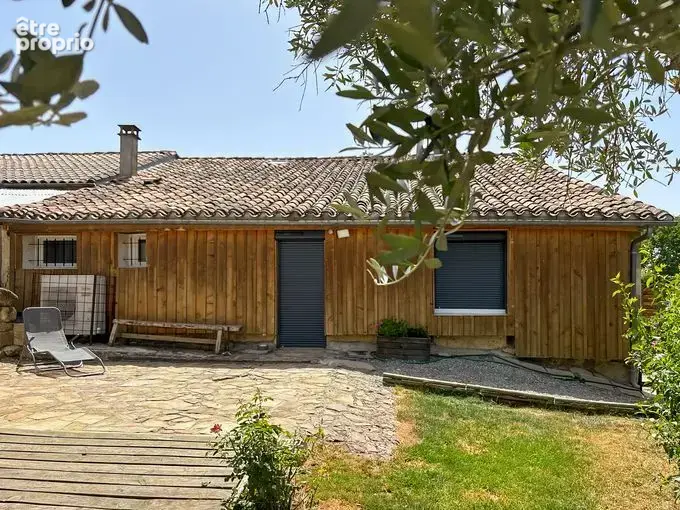 Non loin de FLEURANCE, village avec écoles, maison de charme habitable de plain pied avec jardin - photo 10