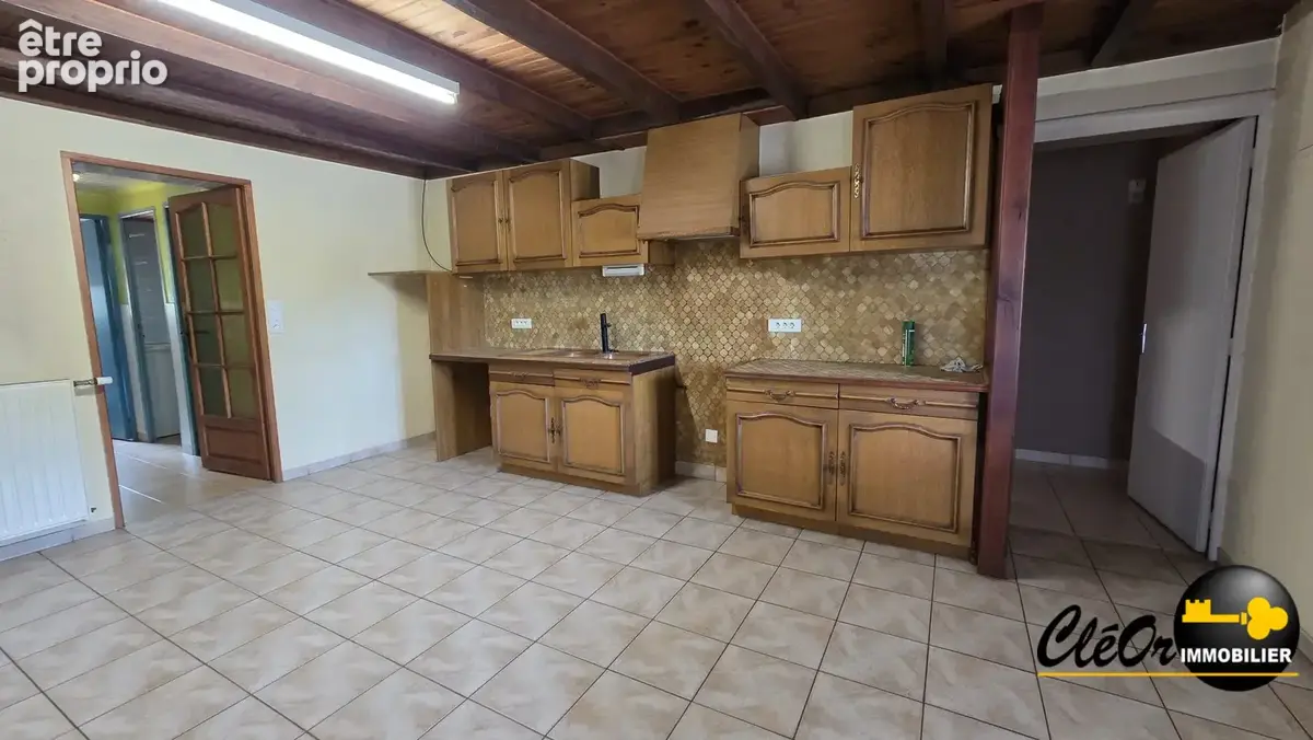 Maison 134 m² à Montjay  - photo 4
