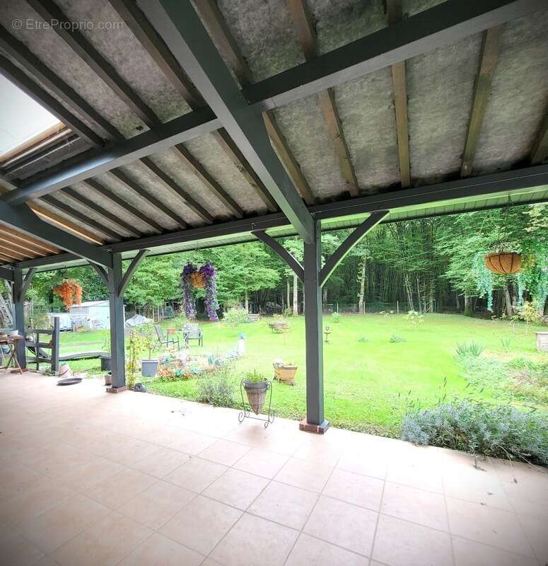 Maison à BAZOCHES-SUR-LE-BETZ