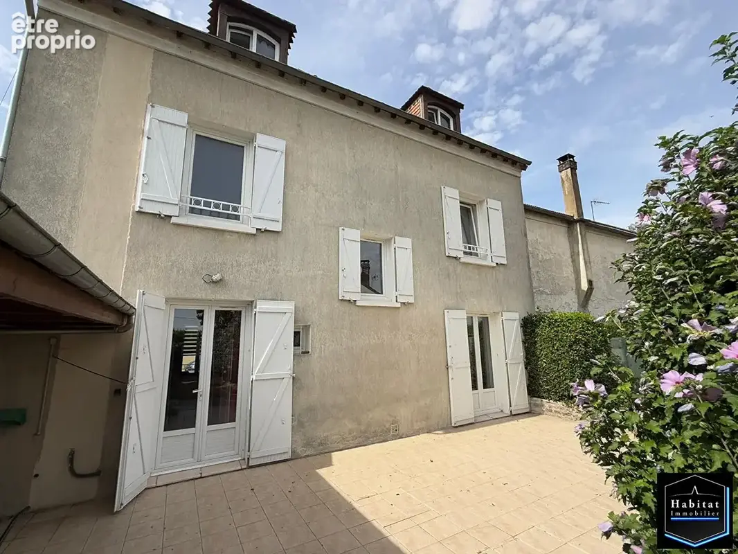 Maison à LE PLESSIS-BELLEVILLE