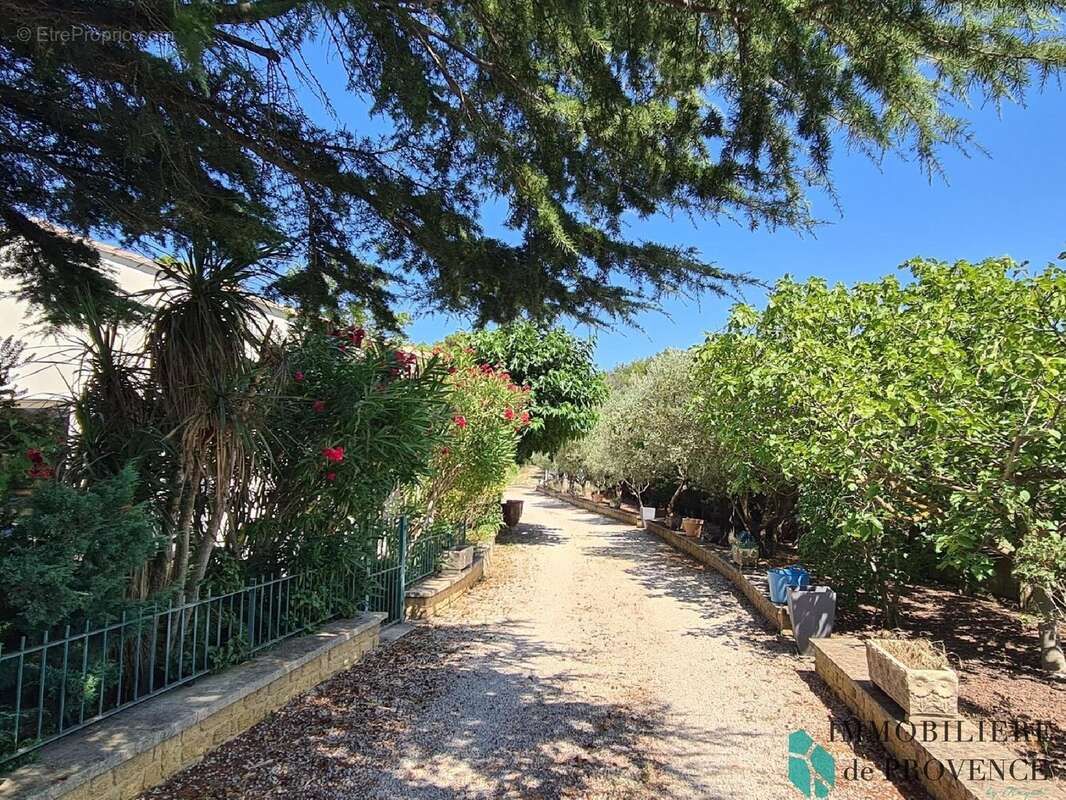 Maison à BARBENTANE