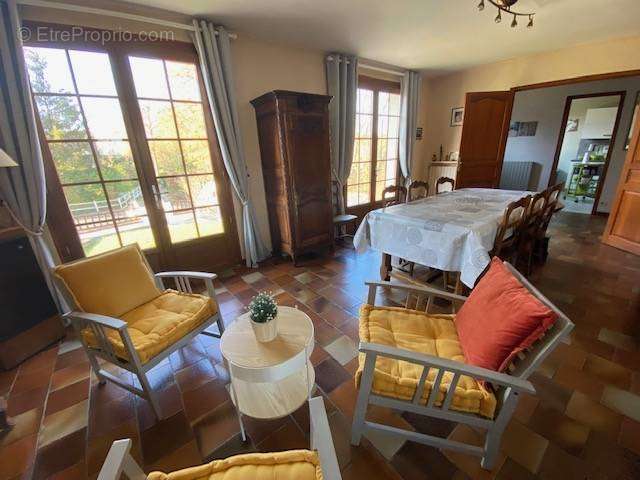 Maison à DROUE-SUR-DROUETTE