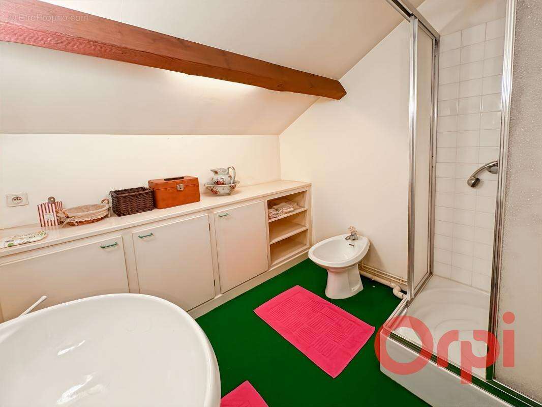 Maison à SAINT-AMAND-MONTROND