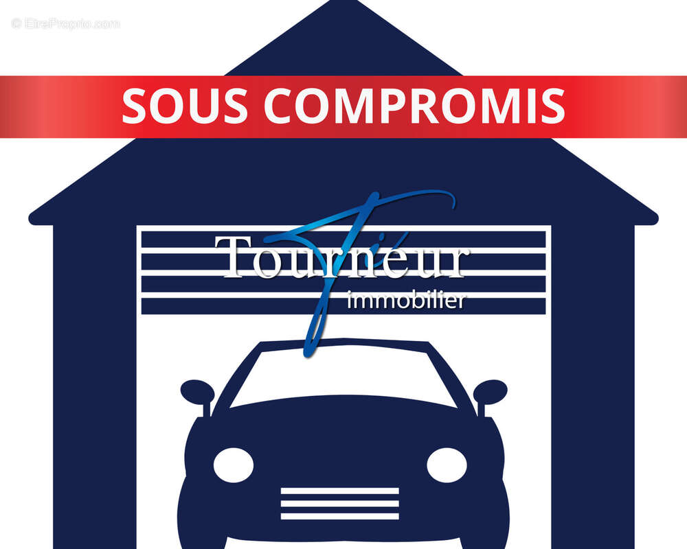 Parking à SIX-FOURS-LES-PLAGES