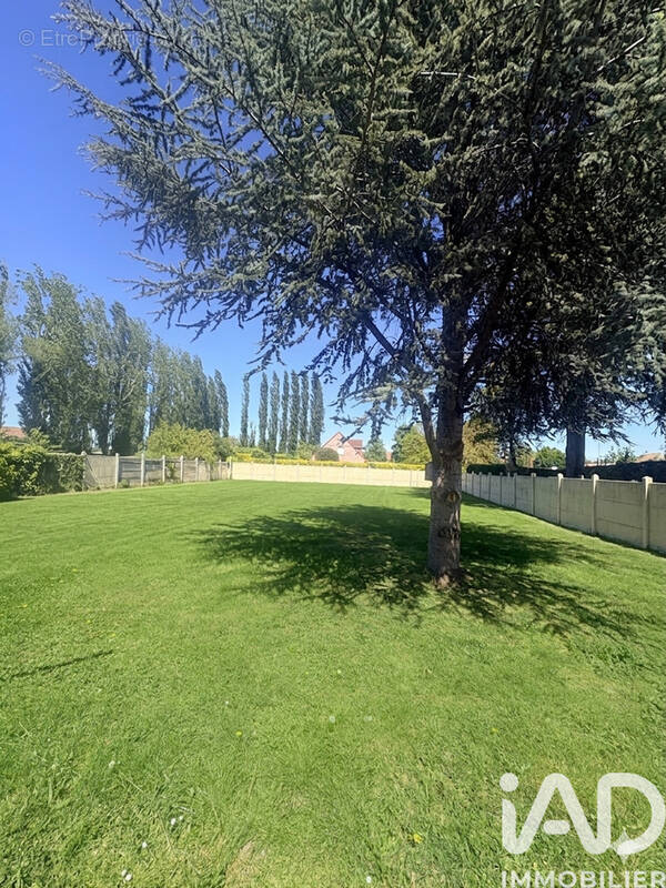 Photo 1 - Terrain à LA COUTURE