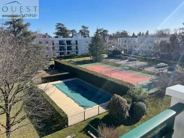 Appartement à CHARBONNIERES-LES-BAINS