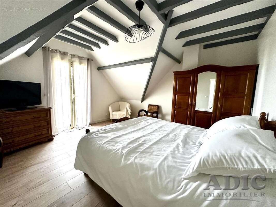 Maison 140 m² à Dammartin-En-Goele  - photo 7