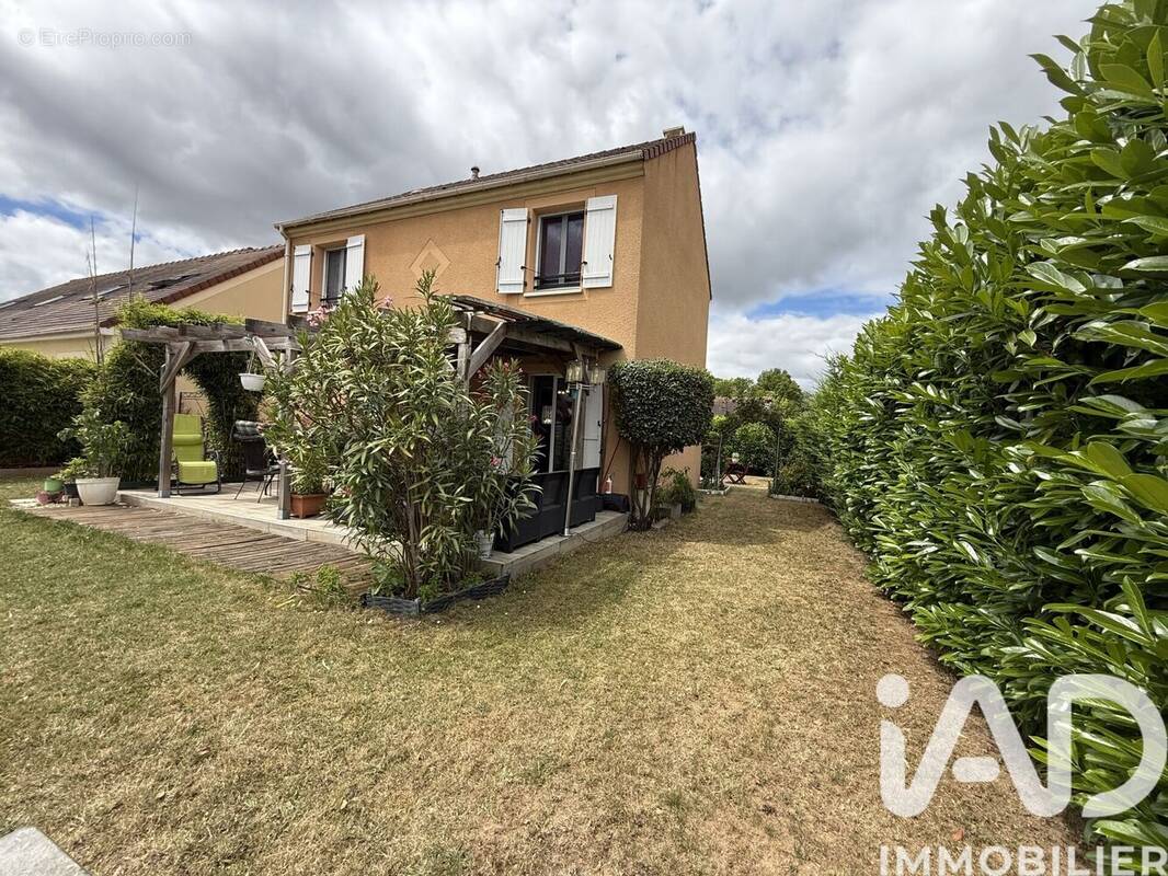 Photo 1 - Maison à MAROLLES-SUR-SEINE