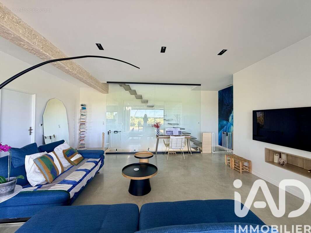 Maison 166 m² à L'isle-Jourdain  - photo 7