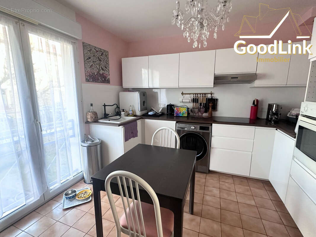Appartement à CORBEIL-ESSONNES
