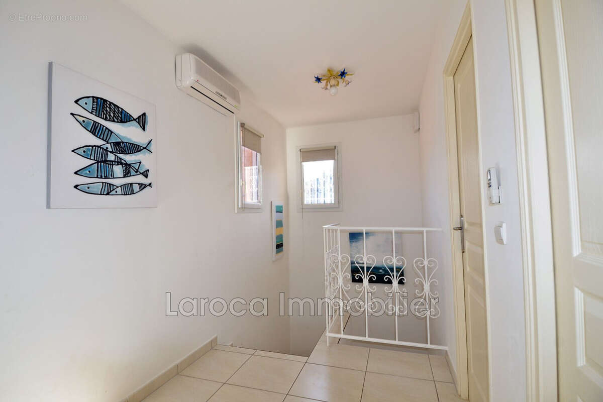 Maison à SAINT-GENIS-DES-FONTAINES