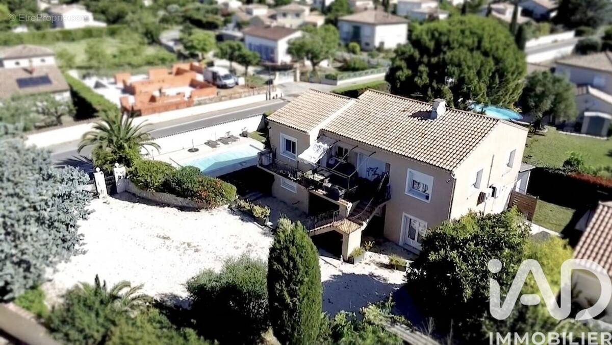 Photo 1 - Maison à MONTELIMAR