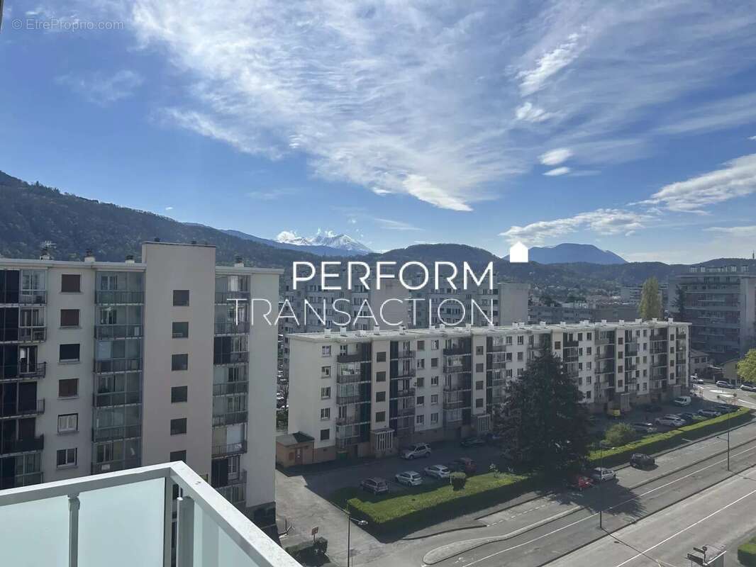 Appartement à SAINT-MARTIN-D&#039;HERES