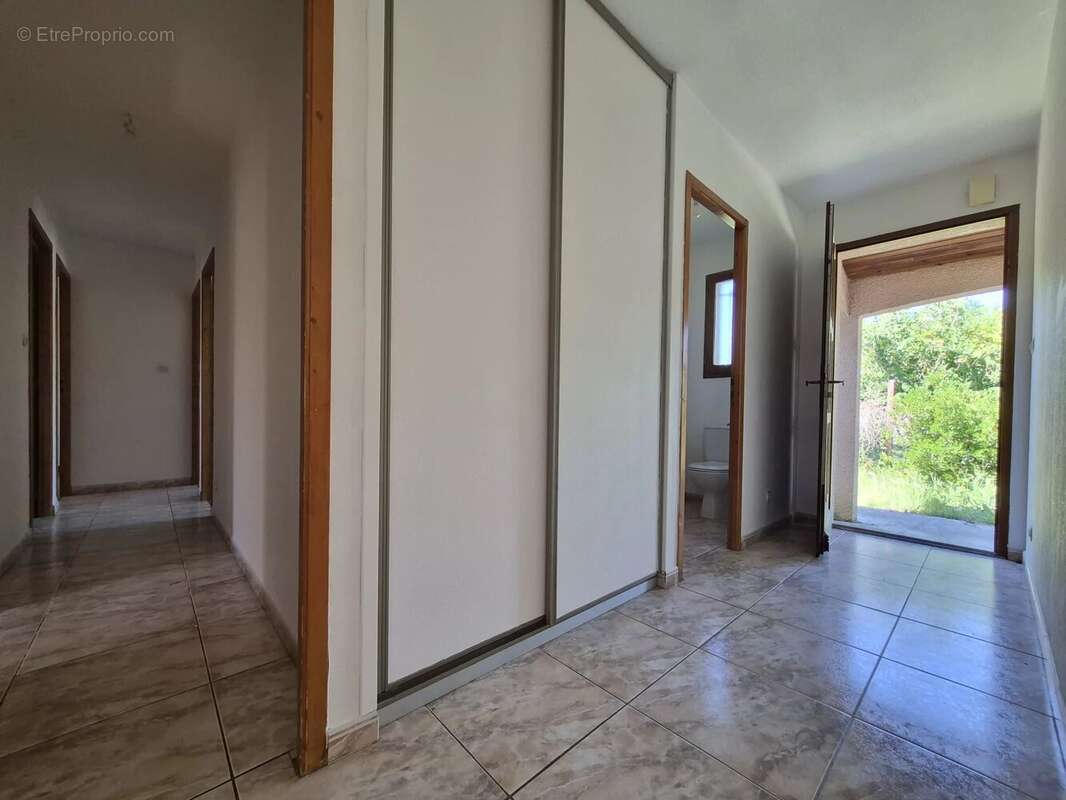 Dremil 6 min - T5 de 113 m² sur 1537 m² de Terrain - photo 6
