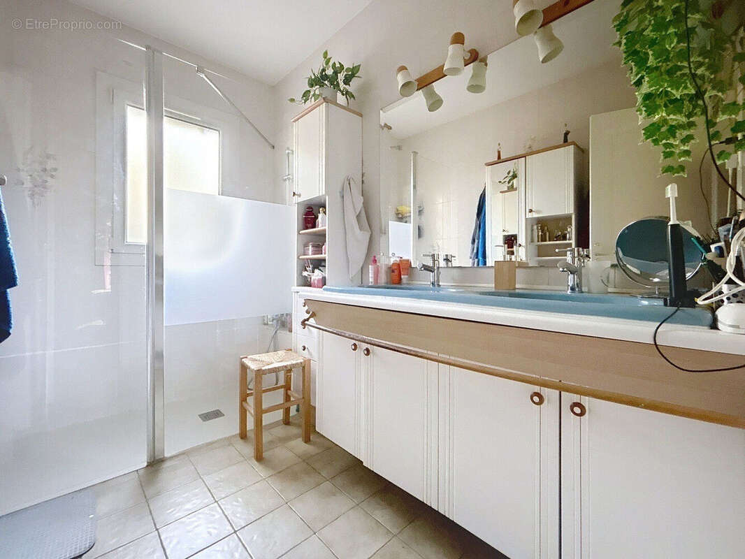 Maison à NIMES