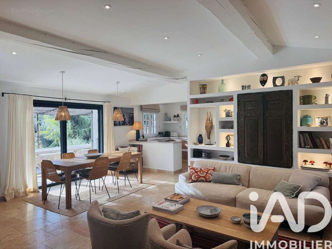 Maison 122 m² à Grimaud  - photo 9